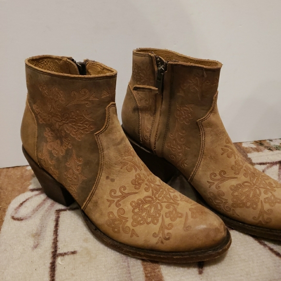 Shyanne Rustic Tan Floral Heeled Ankle Western Style Boots Sz 7 - Picture 3 of 9